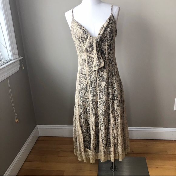 Mieka Vintage Ivory Lace Fit Flare Midi Feminine Dress 12